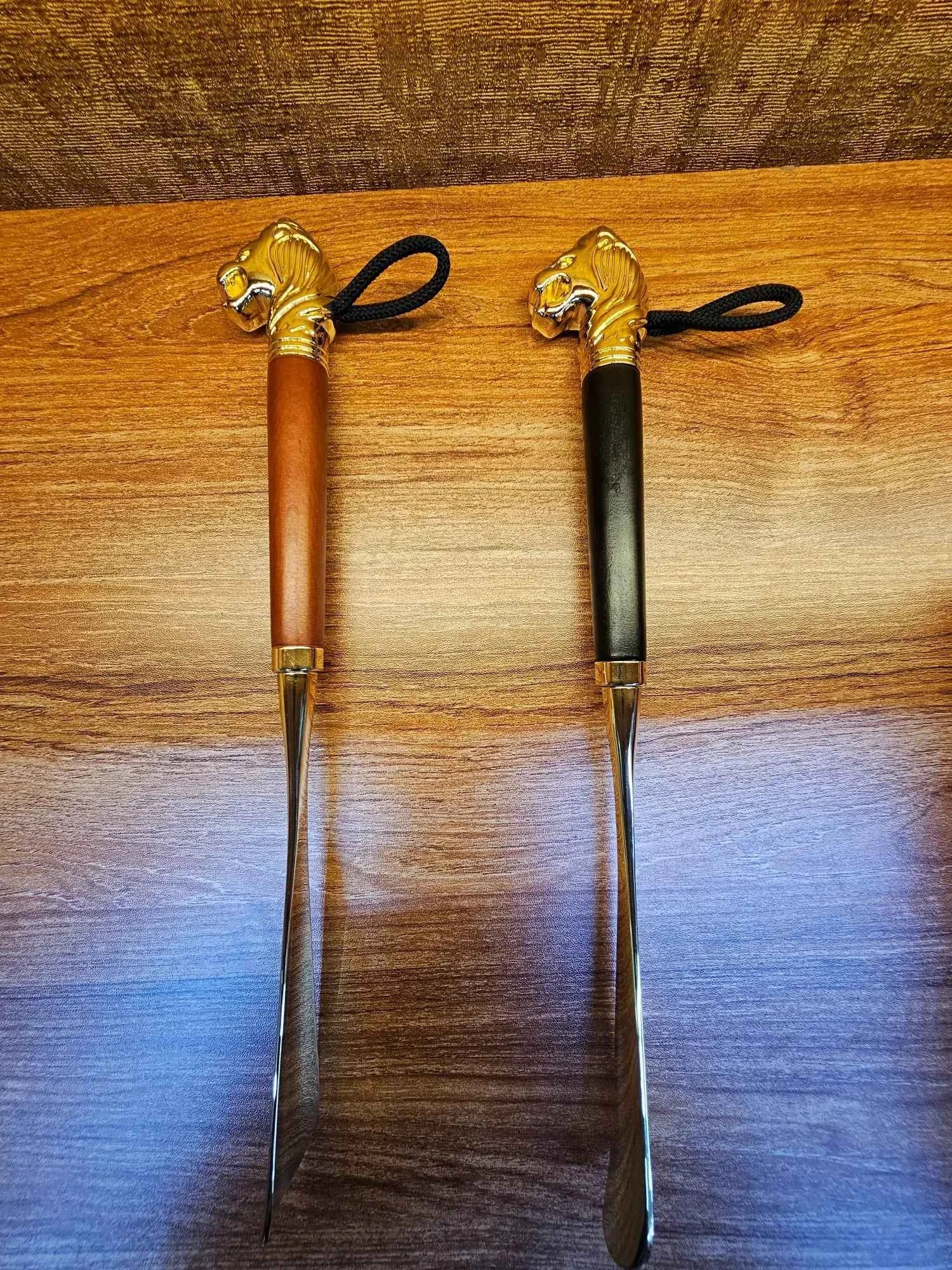 Lion Head Gold Shoehorn