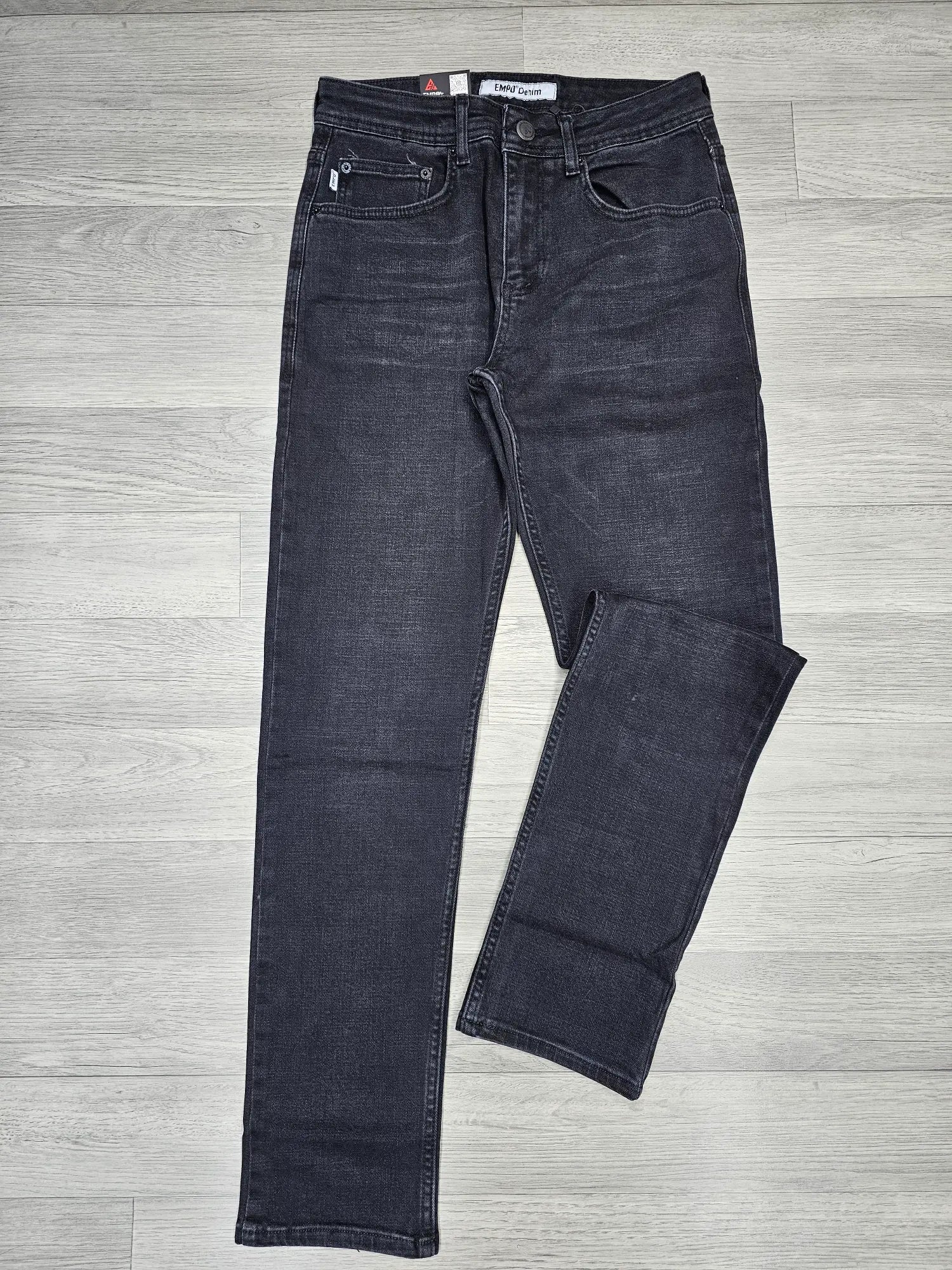 Infynite Premium Black Denim Jeans – Slim Tapered Fit