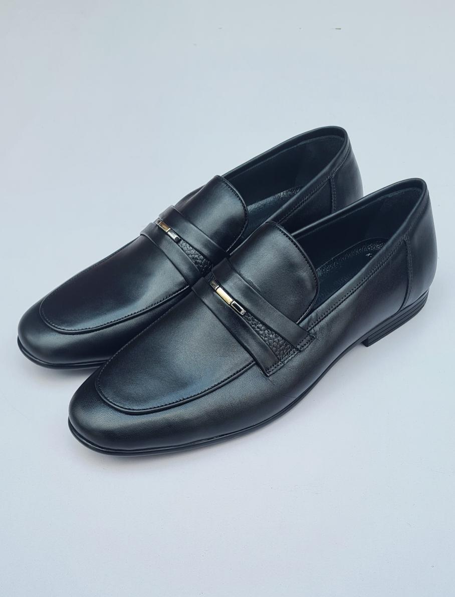 Infynite Noir Monarch Loafers
