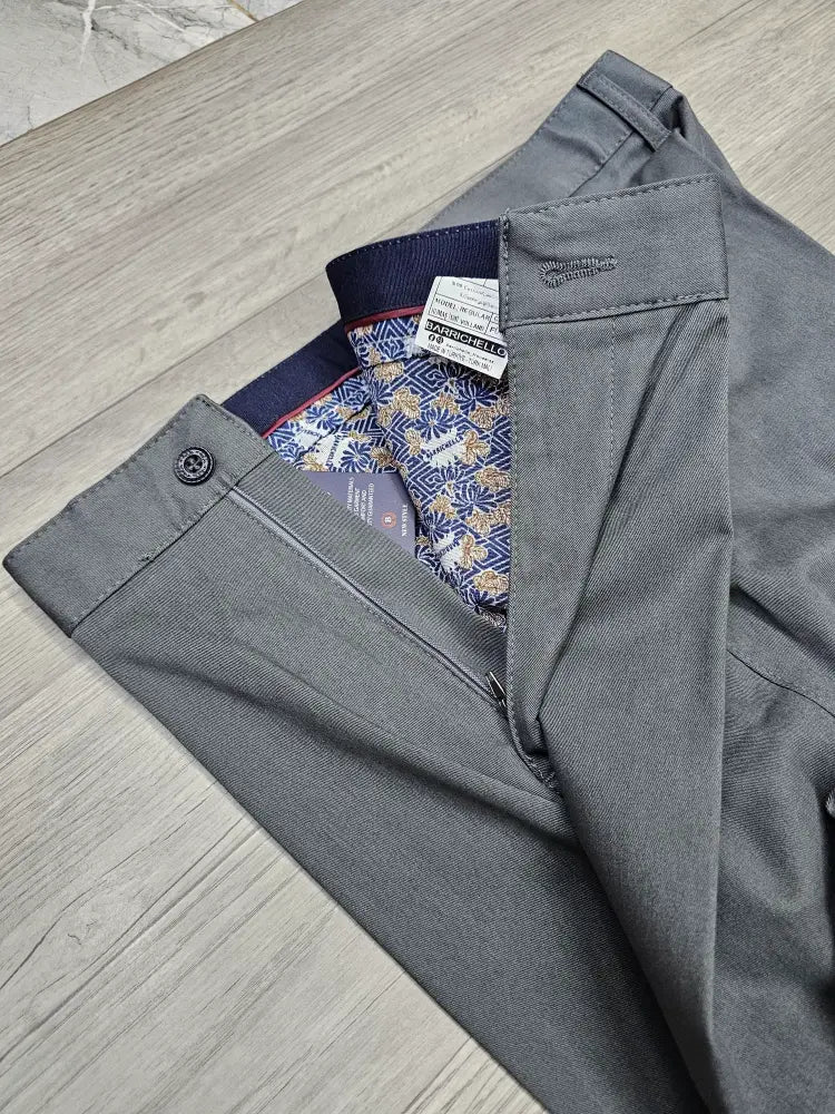 Infynite Charcoal Grey Regular Fit Chino Trousers for Men