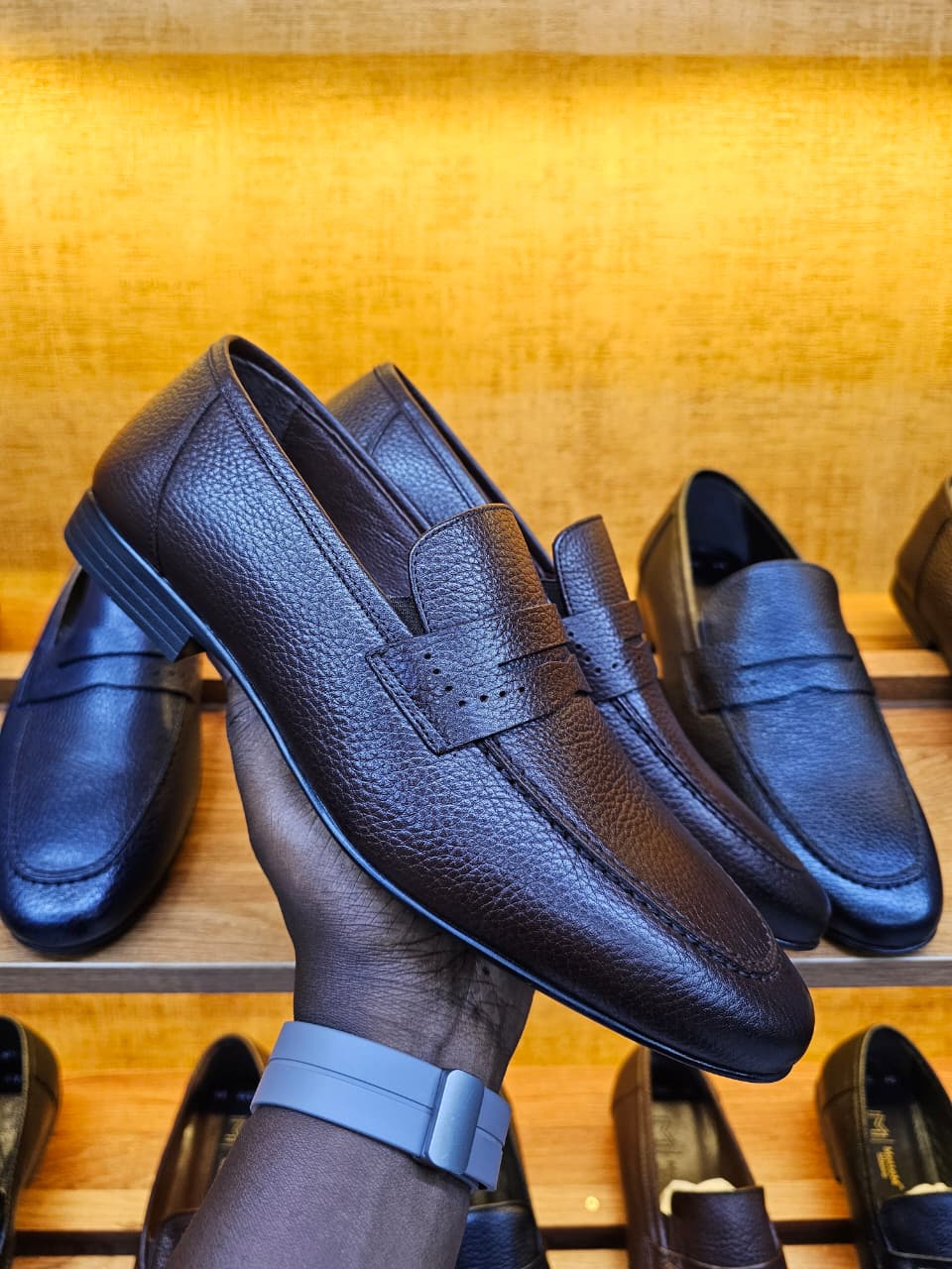 Infynite Classic Leather Penny Loafers