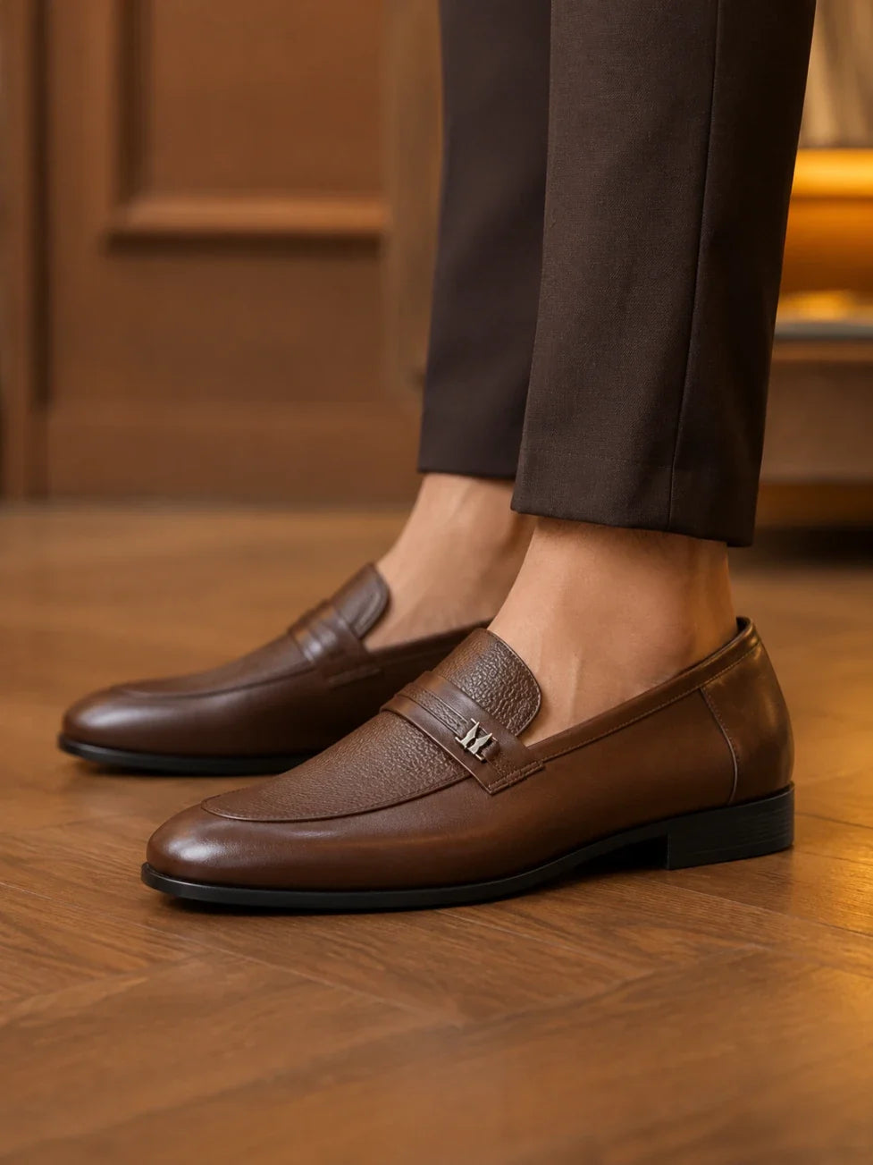 The Gentleman’s Guide to Loafers – Timeless Style, Modern Confidence