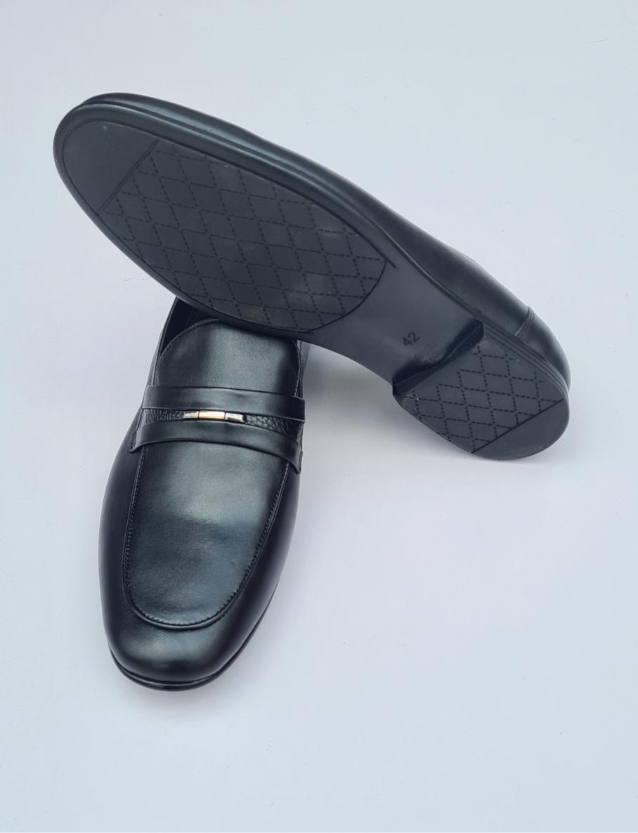Infynite Noir Monarch Loafers