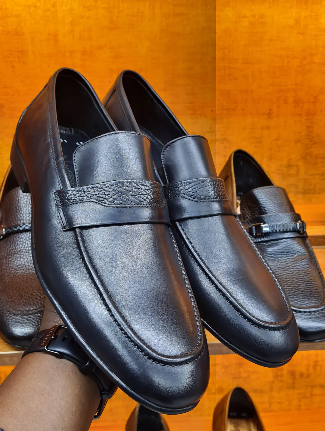 Infynite Regent Black Leather Loafers