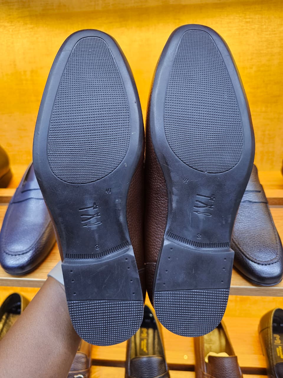 Infynite Classic Leather Penny Loafers