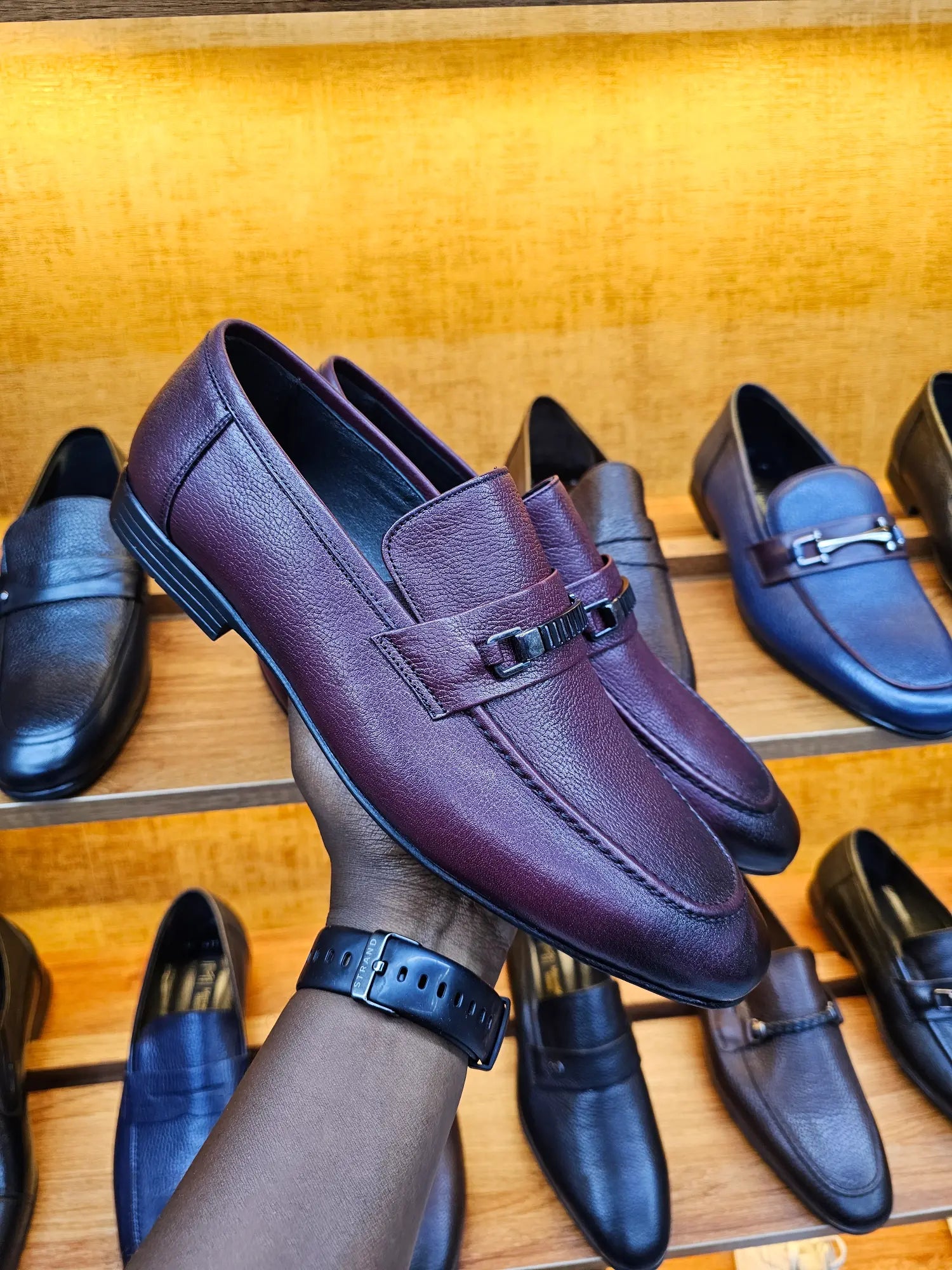 Infynite Pebble-Grain Leather Loafers